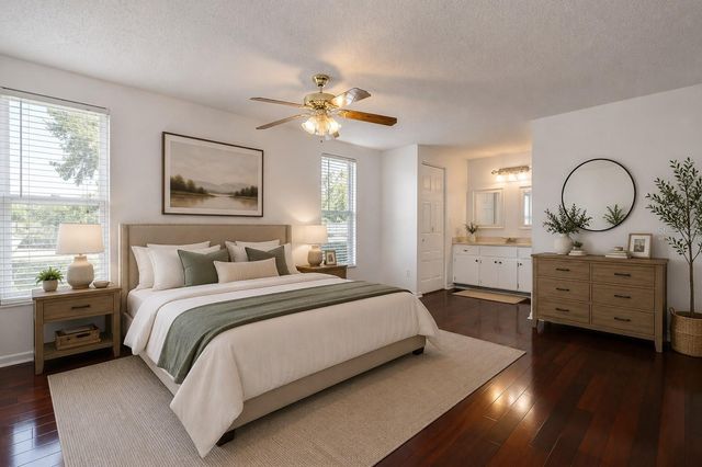 4723 SOUTHBREEZE DRIVE, Tampa, FL 33624