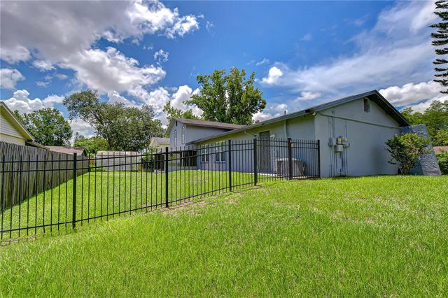 4723 SOUTHBREEZE DRIVE, Tampa, FL 33624