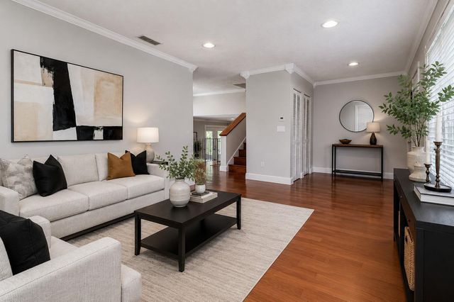 4723 SOUTHBREEZE DRIVE, Tampa, FL 33624