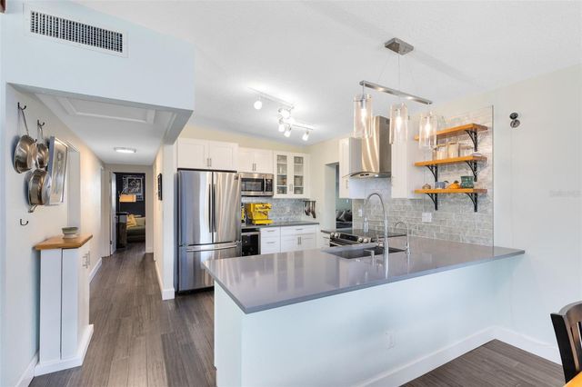 2811 EASTERN PARKWAY, Winter Park, FL 32789