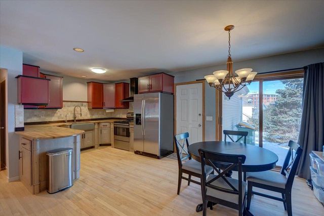 8318 Inverness Drive, Madison, WI 53717