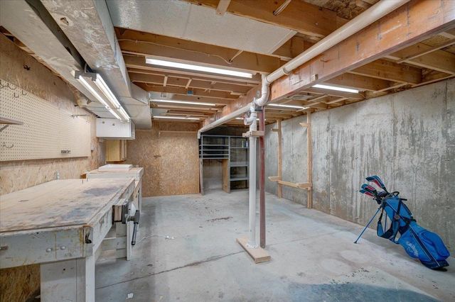 8318 Inverness Drive, Madison, WI 53717