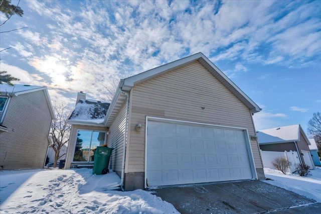 8318 Inverness Drive, Madison, WI 53717