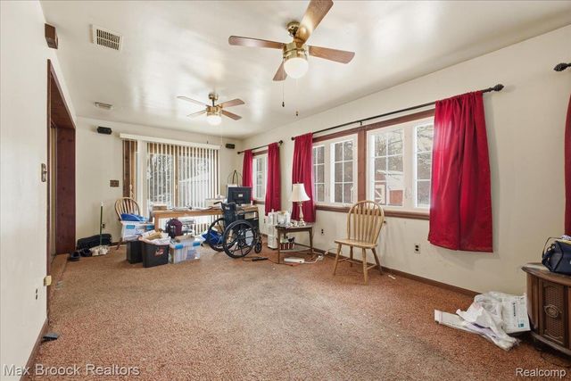 30629 Ecorse Road, Romulus, MI 48174