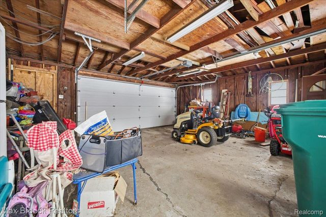 30629 Ecorse Road, Romulus, MI 48174