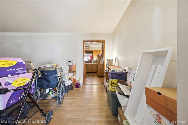 30629 Ecorse Road, Romulus, MI 48174