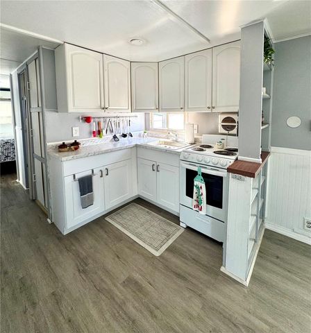 10315 CORTEZ ROAD W 30-2, Bradenton, FL 34210