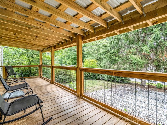 407 Hiawassee Avenue, Black Mountain, NC 28711