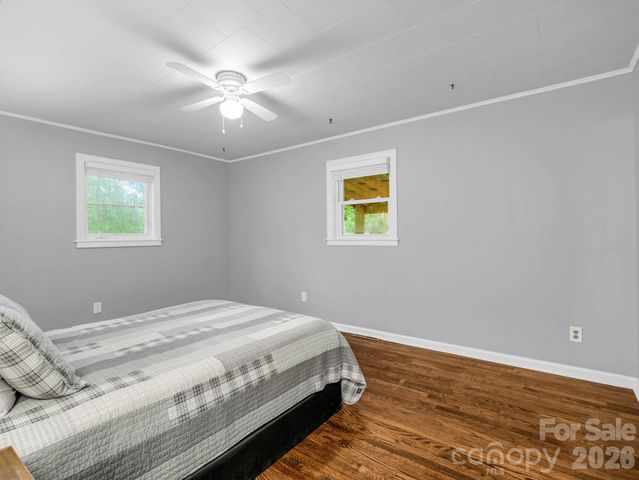 407 Hiawassee Avenue, Black Mountain, NC 28711