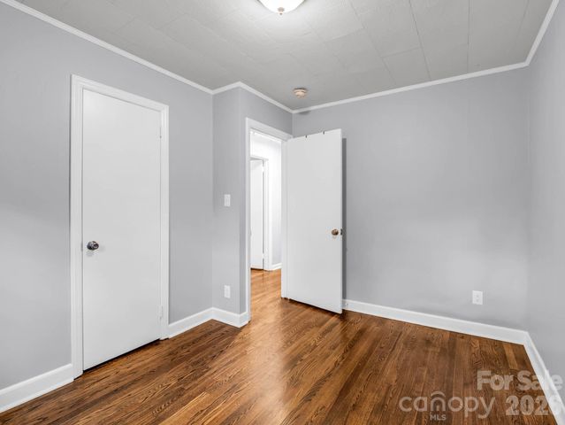 407 Hiawassee Avenue, Black Mountain, NC 28711