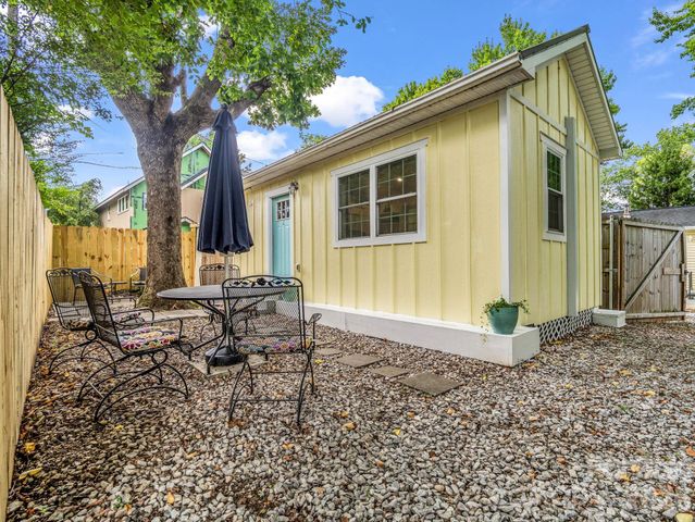 407 Hiawassee Avenue, Black Mountain, NC 28711