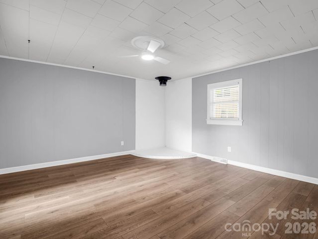 407 Hiawassee Avenue, Black Mountain, NC 28711