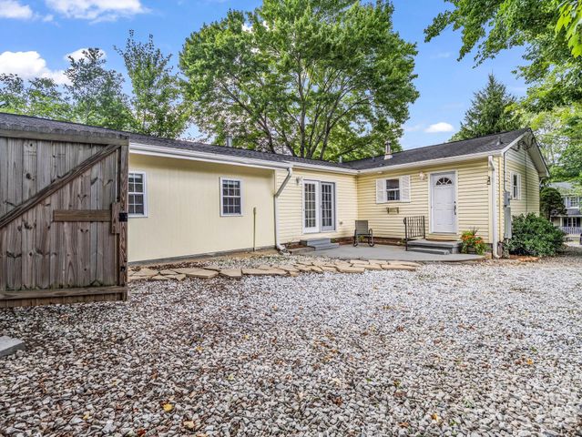 407 Hiawassee Avenue, Black Mountain, NC 28711