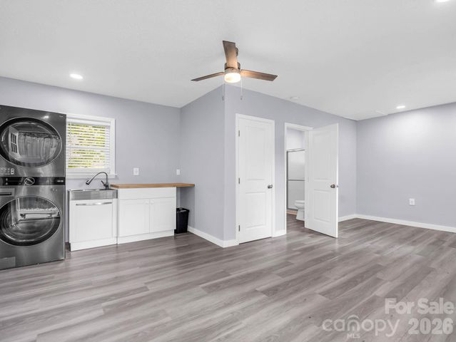 407 Hiawassee Avenue, Black Mountain, NC 28711