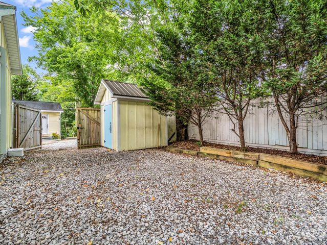 407 Hiawassee Avenue, Black Mountain, NC 28711