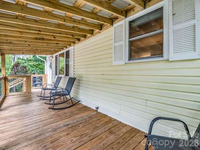 407 Hiawassee Avenue, Black Mountain, NC 28711