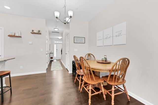 1053 Enclave Ave, Pleasant View, TN 37146