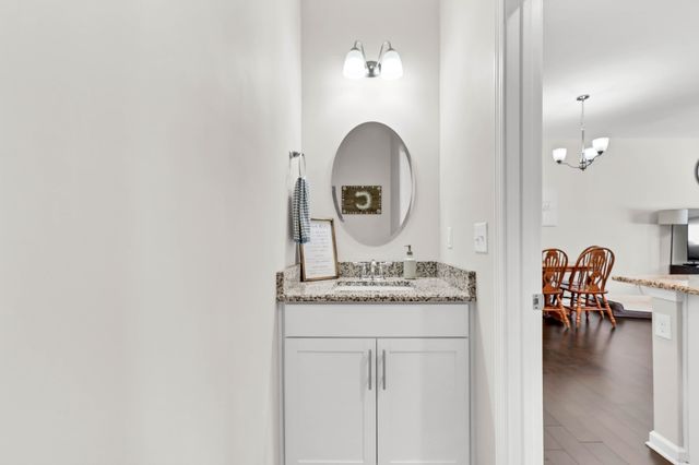 1053 Enclave Ave, Pleasant View, TN 37146