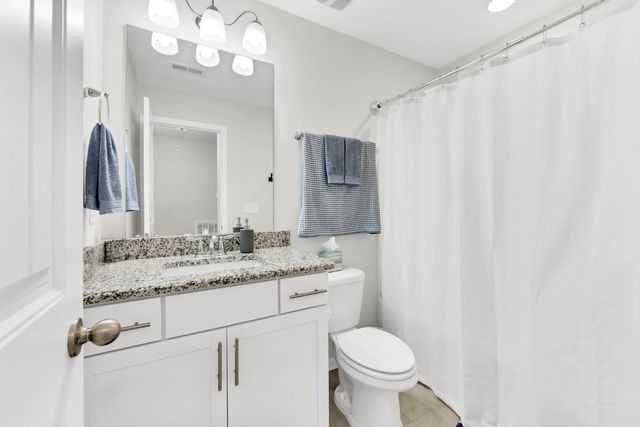 1053 Enclave Ave, Pleasant View, TN 37146