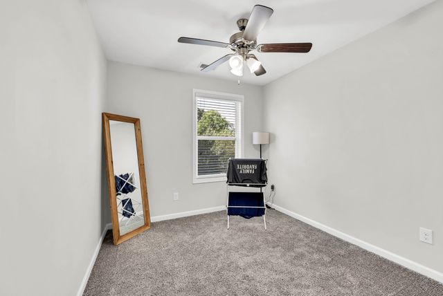 1053 Enclave Ave, Pleasant View, TN 37146