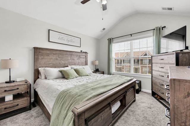 1053 Enclave Ave, Pleasant View, TN 37146