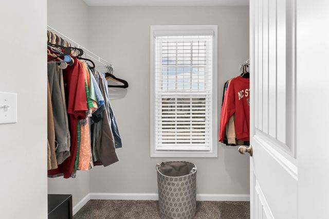 1053 Enclave Ave, Pleasant View, TN 37146