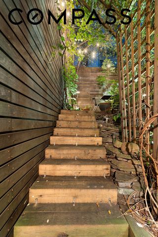 271 W 122nd St Unit A, New York City, NY 10027
