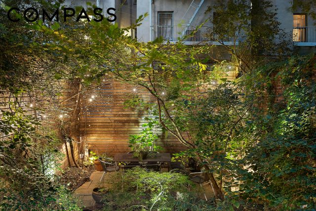 271 W 122nd St Unit A, New York City, NY 10027
