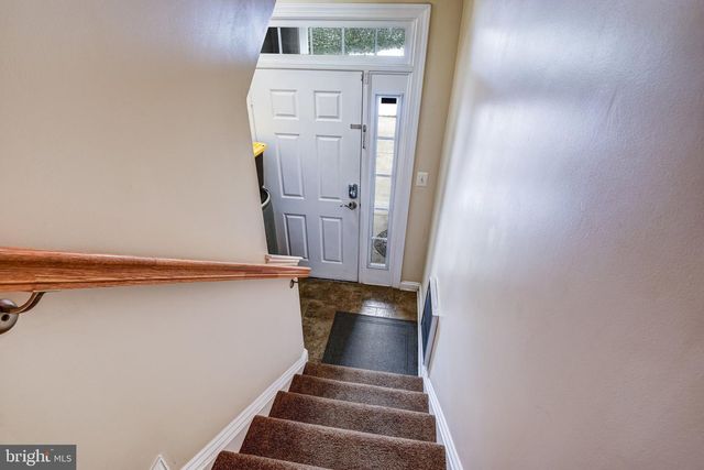 4112 POTOMAC HIGHLANDS CIR, Triangle, VA 22172