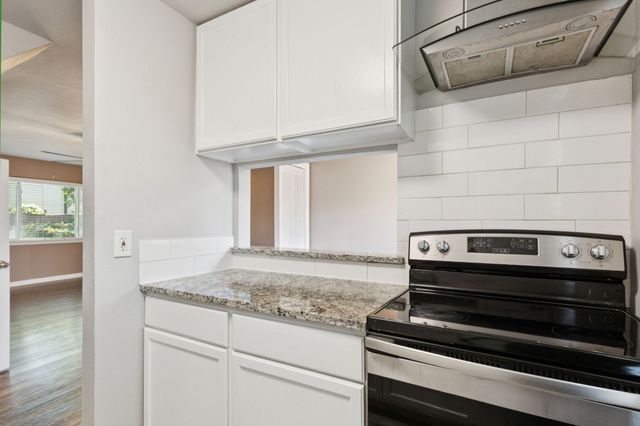 4039 Cole Avenue 106, Dallas, TX 75204