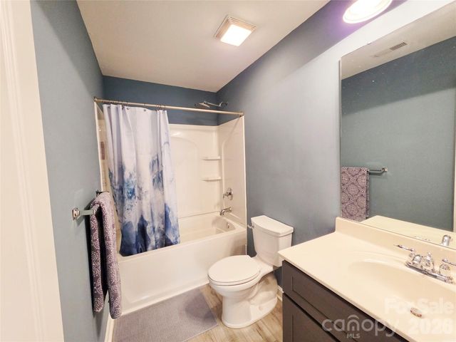 4815 Sterling Brooke Lane, Winston Salem, NC 27103