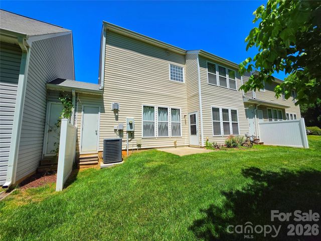 4815 Sterling Brooke Lane, Winston Salem, NC 27103