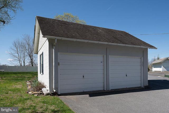 642 CONCORD RD, Glen Mills, PA 19342