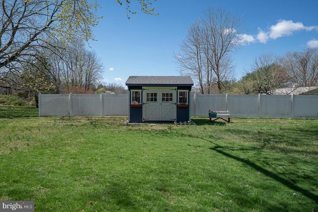 642 CONCORD RD, Glen Mills, PA 19342