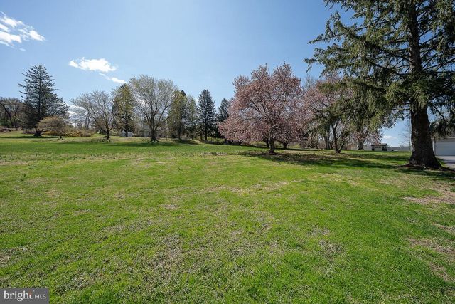 642 CONCORD RD, Glen Mills, PA 19342