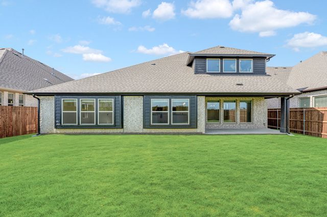 805 Turnbull Avenue, Fort Worth, TX 76247