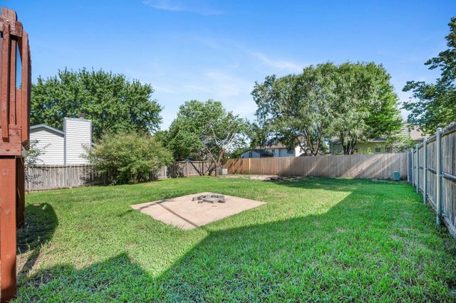 254 W Rosewood Ln, Derby, KS 67037