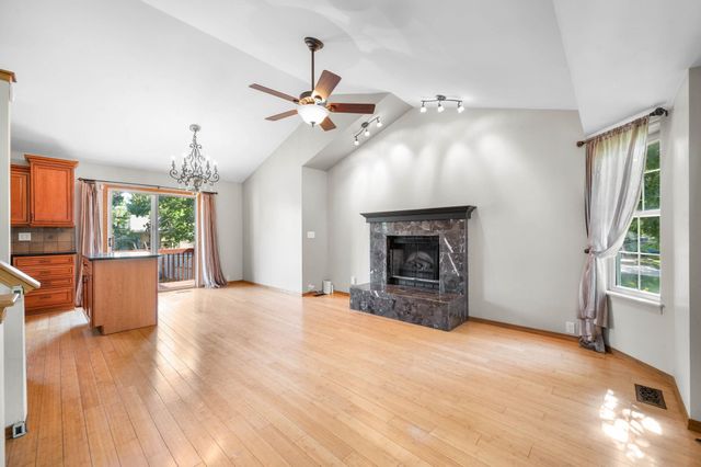 254 W Rosewood Ln, Derby, KS 67037