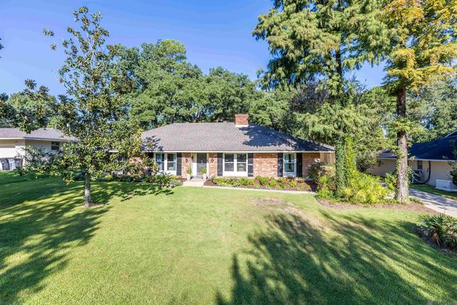 2049 Columbine St, Baton Rouge, LA 70808