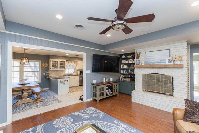 2049 Columbine St, Baton Rouge, LA 70808
