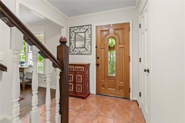 3025 Mountain Creek Court NE, Roswell, GA 30075