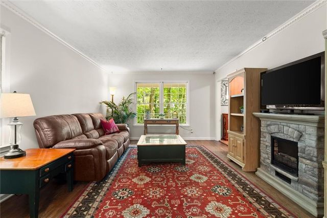 3025 Mountain Creek Court NE, Roswell, GA 30075