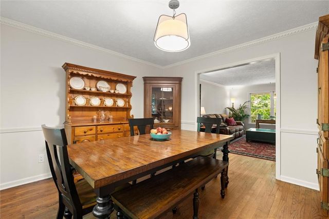 3025 Mountain Creek Court NE, Roswell, GA 30075