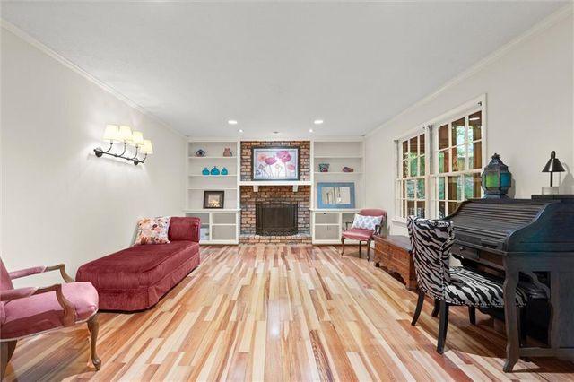 3025 Mountain Creek Court NE, Roswell, GA 30075