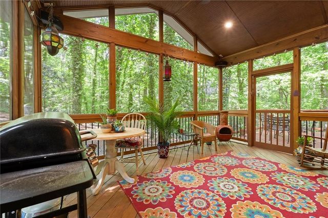 3025 Mountain Creek Court NE, Roswell, GA 30075