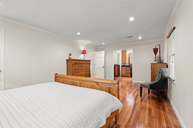 3025 Mountain Creek Court NE, Roswell, GA 30075