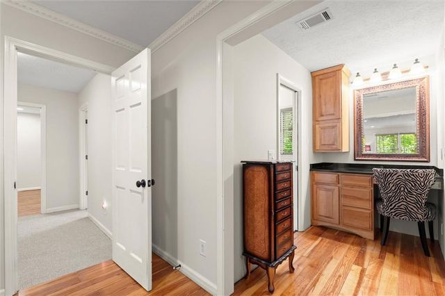 3025 Mountain Creek Court NE, Roswell, GA 30075
