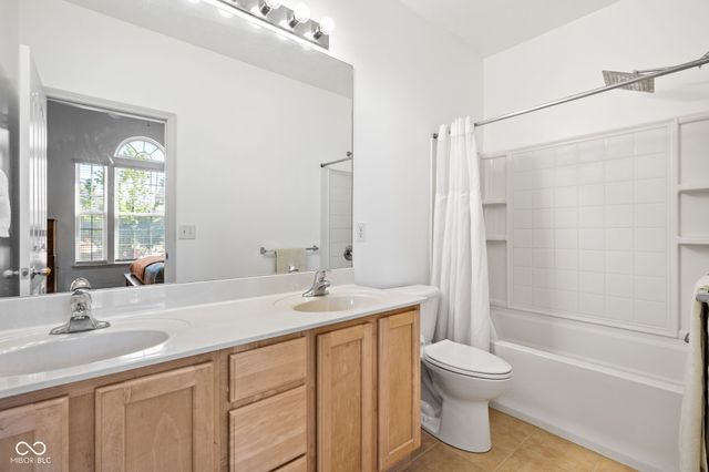 8413 Clayhurst Drive, Indianapolis, IN 46278
