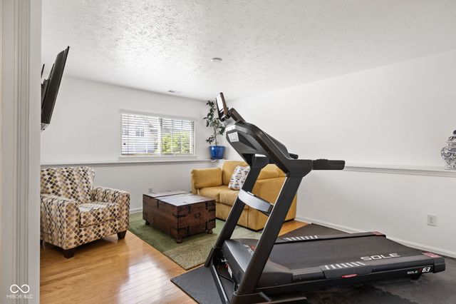 8413 Clayhurst Drive, Indianapolis, IN 46278