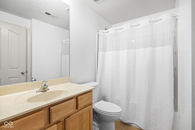 8413 Clayhurst Drive, Indianapolis, IN 46278